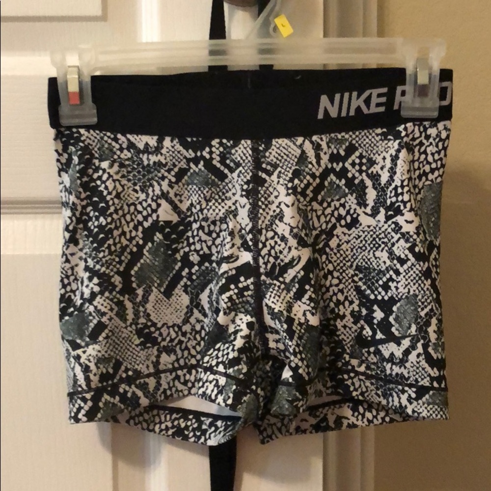 Black and White Nike Pros